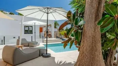 Chalet in La Fustera photo 10