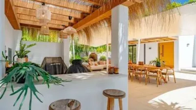 Chalet in La Fustera photo 9