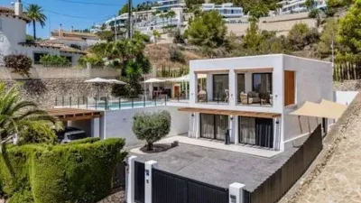 Chalet in La Fustera photo 63
