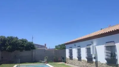 Chalet on Camino de Las Palomas Street, No Number photo 2