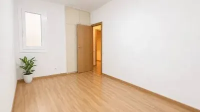 Apartment in El Camp de l'Arpa del Clot photo 6