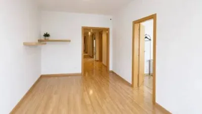 Apartment in El Camp de l'Arpa del Clot photo 3