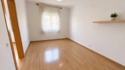 Apartment in El Camp de l'Arpa del Clot photo 2