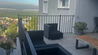 Chalet in Chiva photo 2
