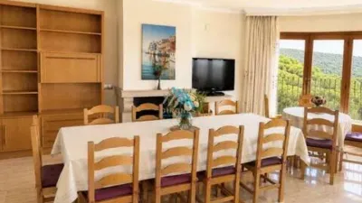Chalet in Urbanizations photo 2