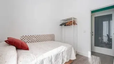 Apartment on Calle de la Puebla photo 5