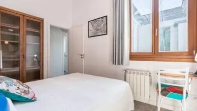 Apartment on Calle de la Puebla photo 10