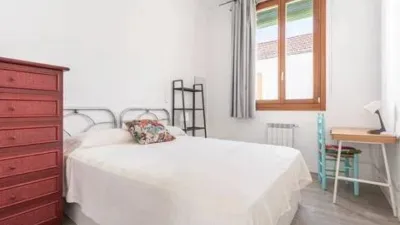 Apartment on Calle de la Puebla photo 8