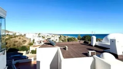 Penthouse on Calle de Extremadura photo 39
