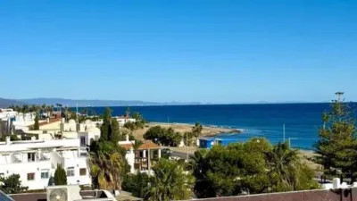 Penthouse on Calle de Extremadura photo 38