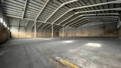 Nave industrial en alquiler en Albacete Capital - Més