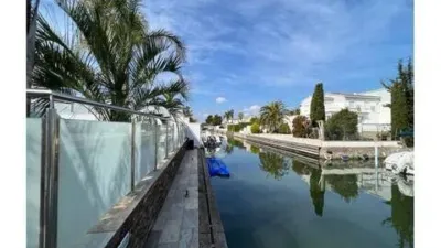 Chalet in Empuriabrava photo 4