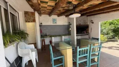 Chalet on Carrer Tarragona photo 7