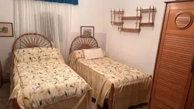 Townhouse in Plaza del Reloj photo 10