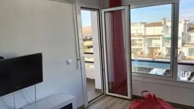Apartment in Empuriabrava photo 9