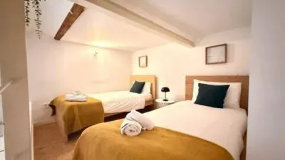 Apartment in Trafalgar photo 11