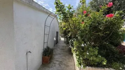 Chalet on Carrer Tarragona photo 11