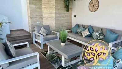 Chalet en calle Las Adelfas photo 17