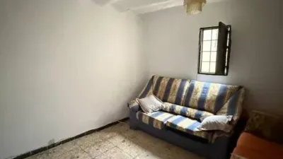 Rustic house on Jacinto Benavente Street photo 5