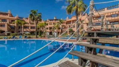 Apartment in El Paraíso-Atalaya-Benamara photo 11