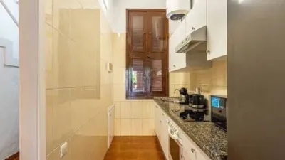 Apartment on Avenida del Arquitecto Gómez Cuesta photo 5