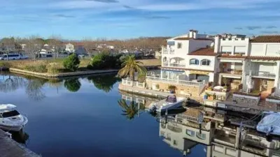 Apartment in Empuriabrava photo 2