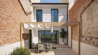 Terraced House in Anglès photo 2