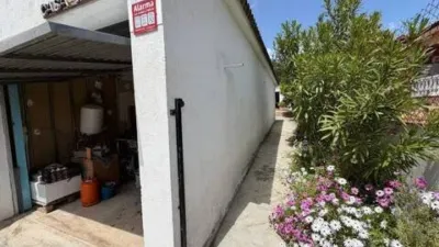 Chalet on Carrer Tarragona photo 40