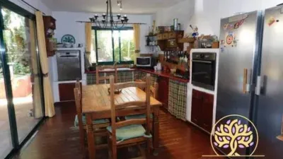 Chalet en calle Charcay photo 8