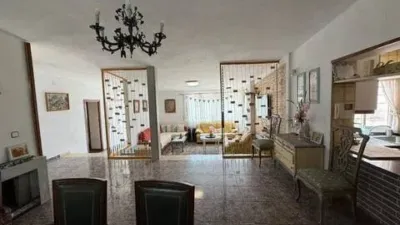 Chalet on Carrer Tarragona photo 22