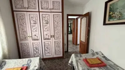 Chalet on Carrer Tarragona photo 30