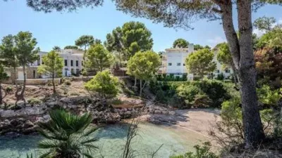 House on Avinguda del Museu photo 35