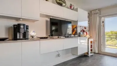 Apartment in Port Esportiu-Canyelles-Puig Rom photo 4
