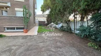 Corner Townhouse in La Pineda photo 4