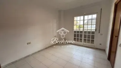 Corner Townhouse in La Pineda photo 25