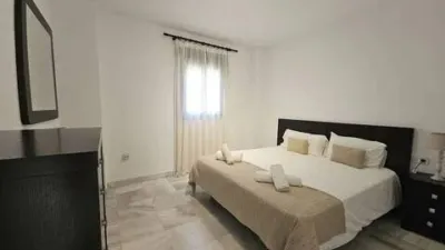 Apartment in El Paraíso-Atalaya-Benamara photo 16