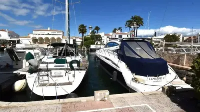 Chalet on Calle Sector Salins, 1st photo 17