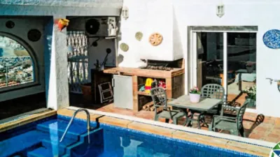 Chalet on Carrer d'Antoni Canals photo 6
