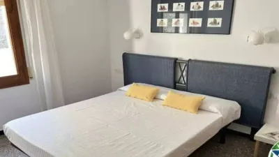 Apartment on Carrer de Milà i Fontanals photo 8