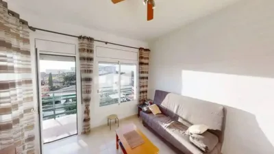 Apartment on Carrer de Lisboa photo 2