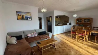 Apartment on Avenida Port Empordà, 48-49 photo 4