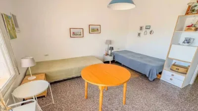 Apartment on Carrer de l'Alhambra photo 7