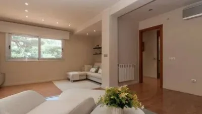Chalet on Carrer de la Gran Via de Pau Casals photo 44