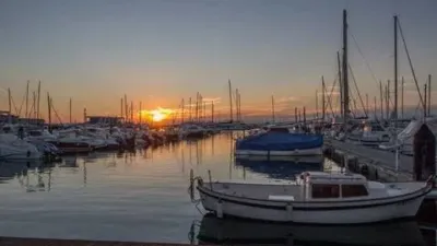 Apartment in Port Esportiu-Canyelles-Puig Rom photo 26