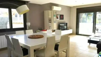 Chalet on Carrer de l'Eucaliptus photo 2