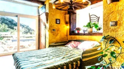Chalet on Carrer d'Antoni Canals photo 20