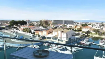 Apartment for sale in Carrer del Cap de la Gola photo 4