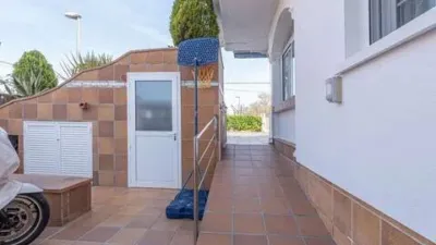 Chalet in Passatge Requesens photo 7
