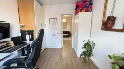Apartment in El Camp de l'Arpa del Clot photo 4
