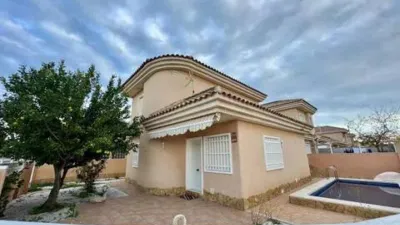 Detached Chalet in Los Balcones-Los Altos-Punta Prima photo 5